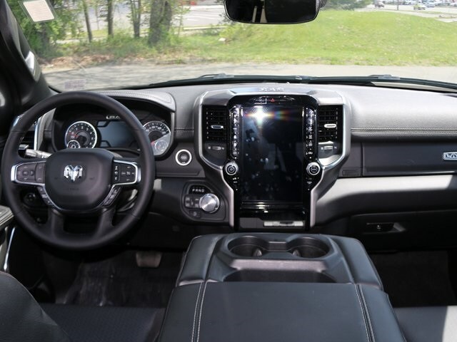 2025 Ram 1500 Laramie photo 2