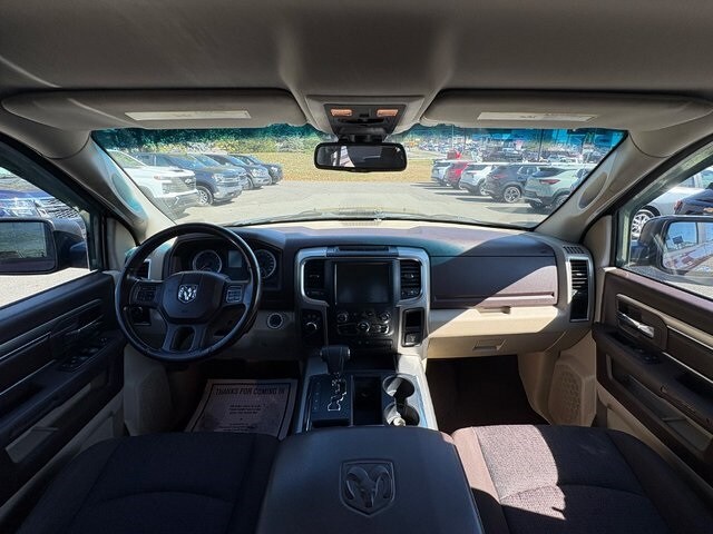 2013 Ram 1500 SLT photo 2