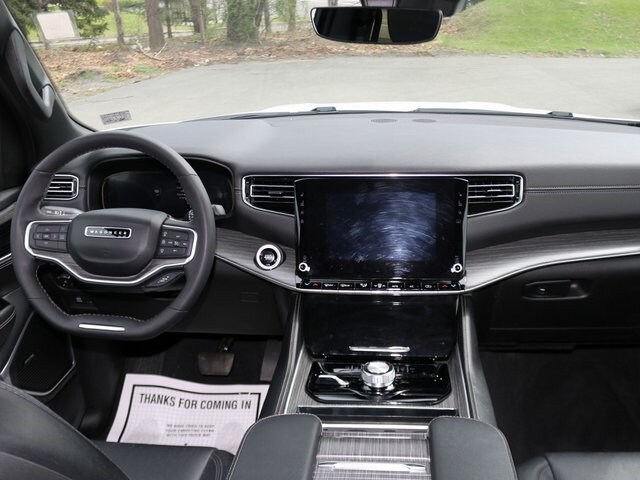 2024 Jeep Wagoneer Series II photo 2