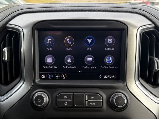 2019 Chevrolet Silverado 1500 LT photo 3