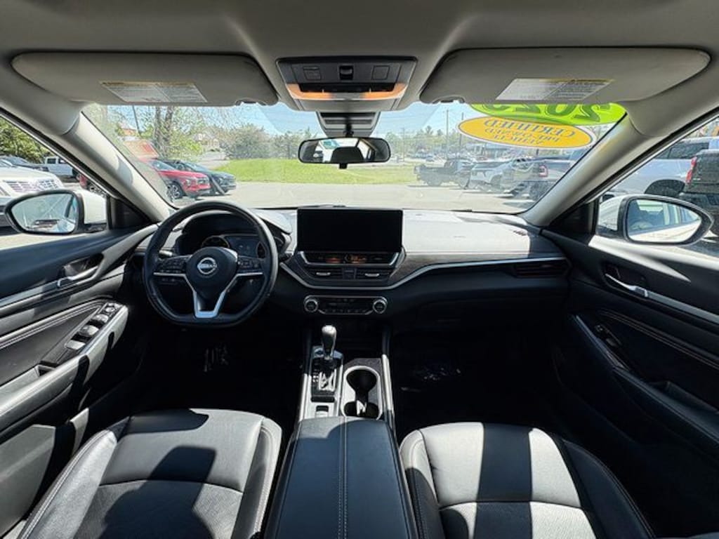 Used 2023 Nissan Altima 2.5 SL Sedan