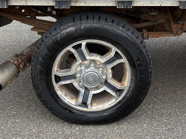 2002 Ford F-350 Super Duty XL - Photo 25