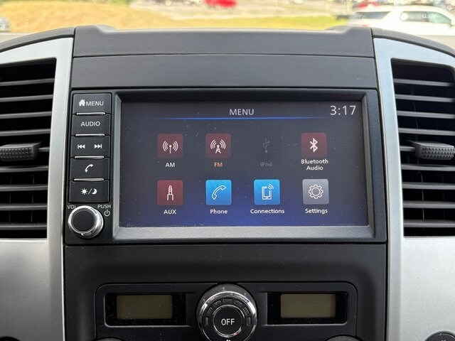 2020 Nissan Frontier Crew Cab SV photo 3