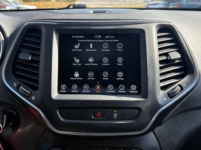 2022 Jeep Cherokee Latitude photo 2