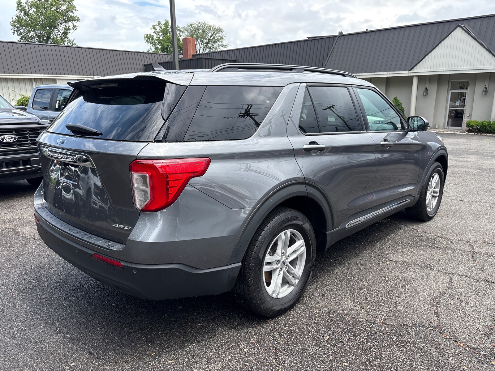 2023 Ford Explorer XLT - Photo 8