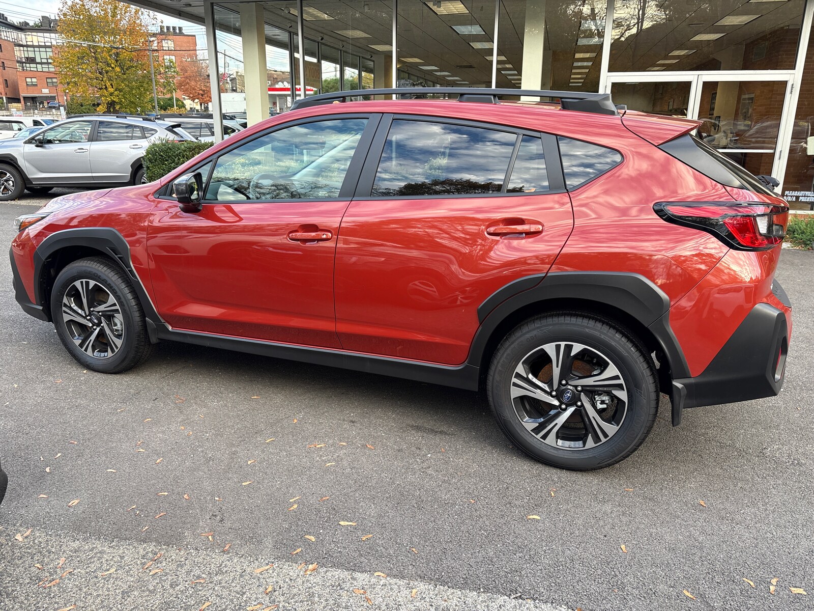 2025 Subaru Crosstrek Premium photo 4