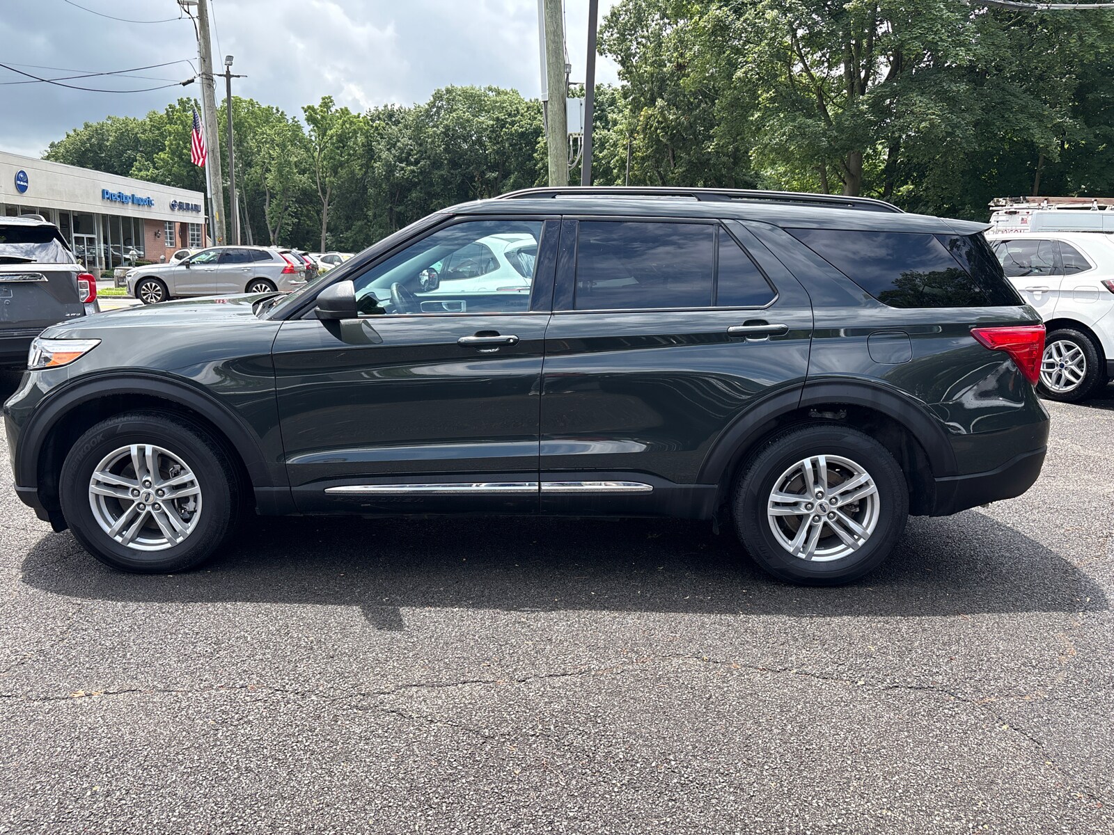 2022 Ford Explorer XLT photo 4