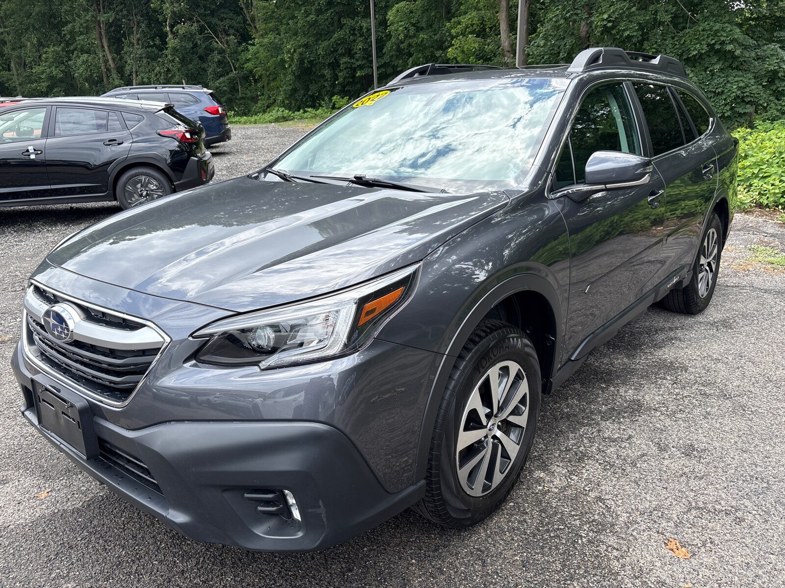 2022 Subaru Outback Premium photo 3