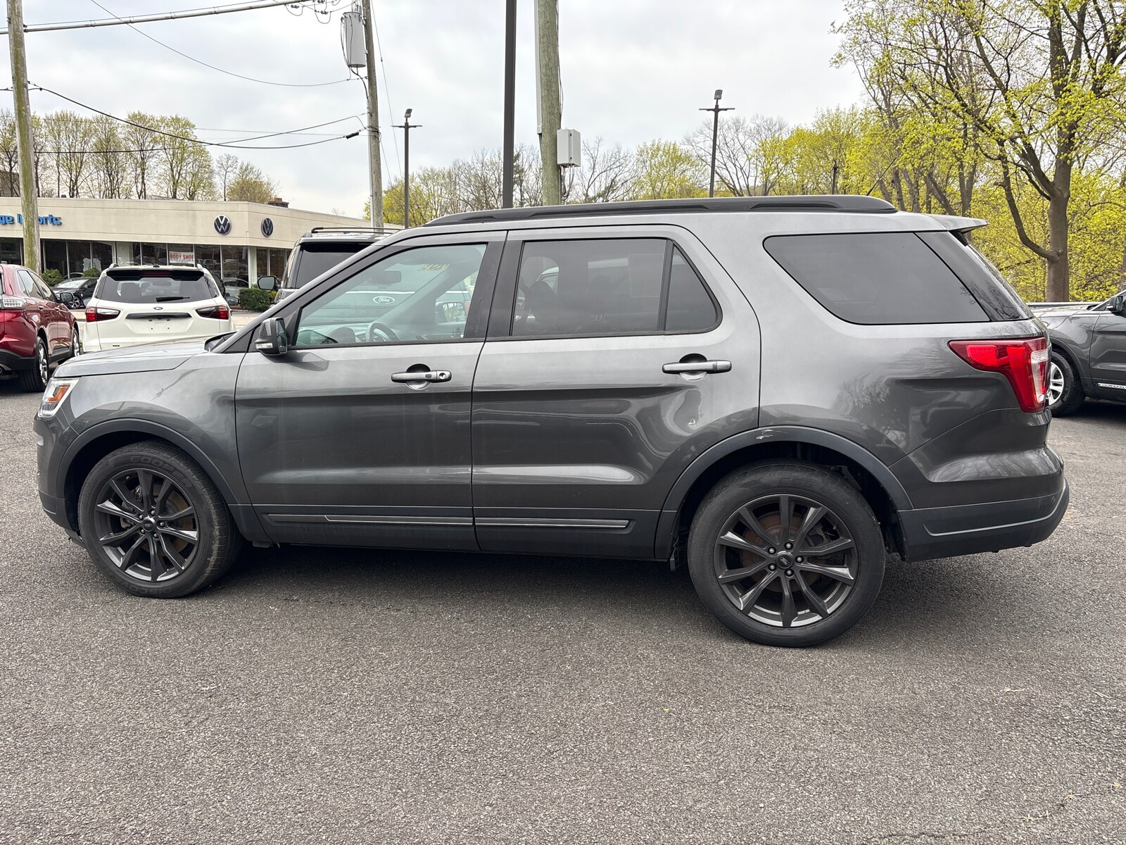 2018 Ford Explorer XLT photo 4
