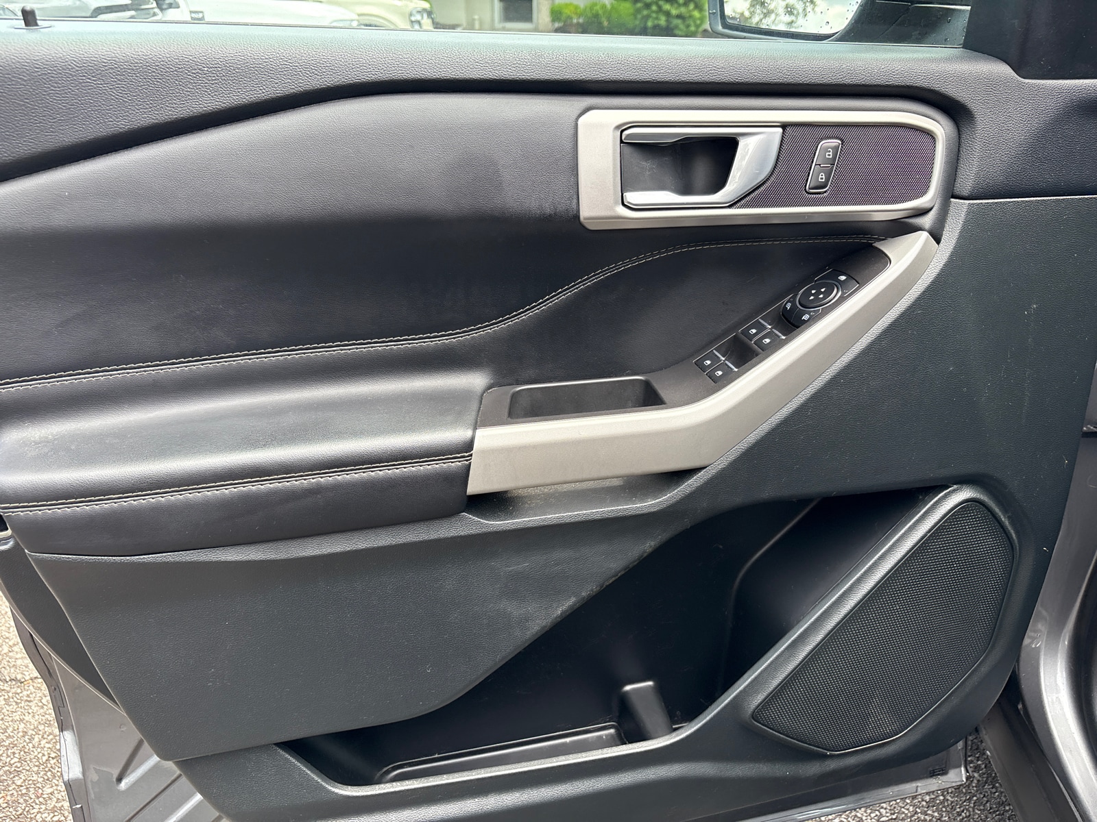 2023 Ford Explorer XLT - Photo 12