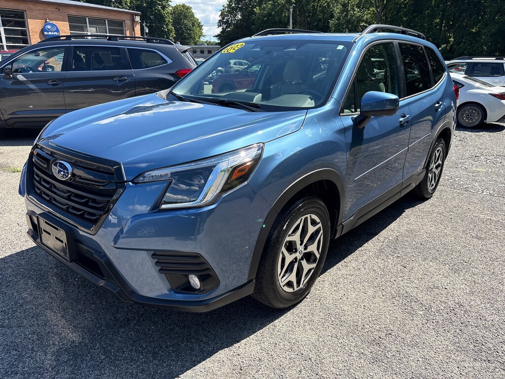 Used 2023 Subaru Forester Premium SUV