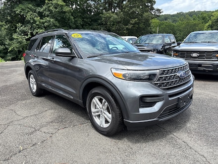 2023 Ford Explorer XLT SUV