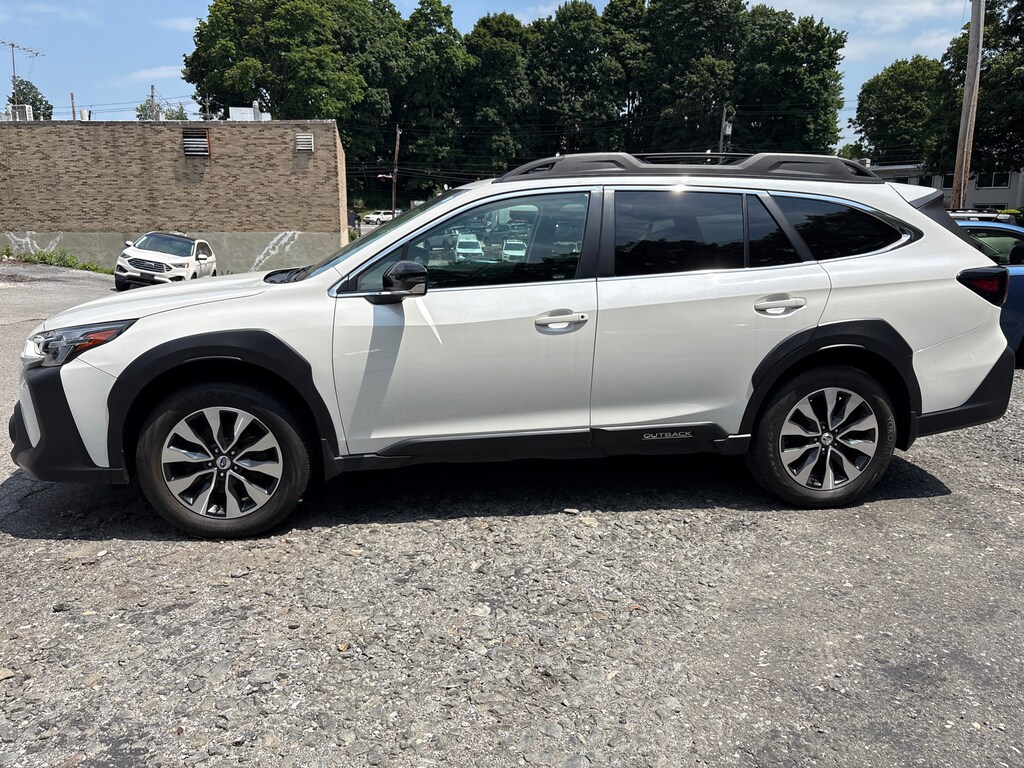 Used 2023 Subaru Outback Limited SUV