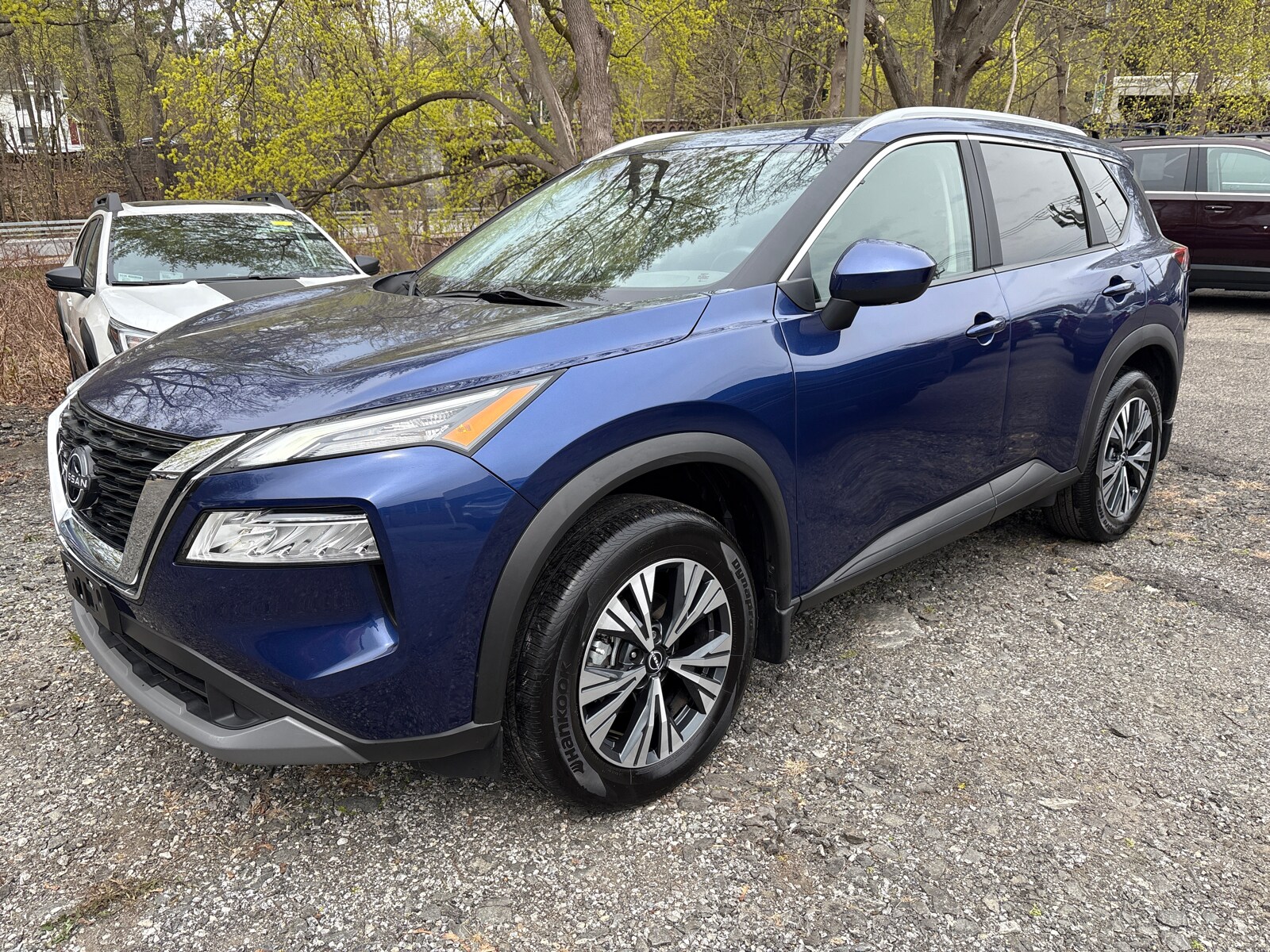 2023 Nissan Rogue SV photo 3