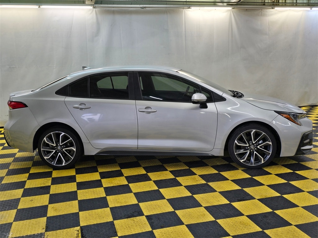 Used 2022 Toyota Corolla SE Sedan