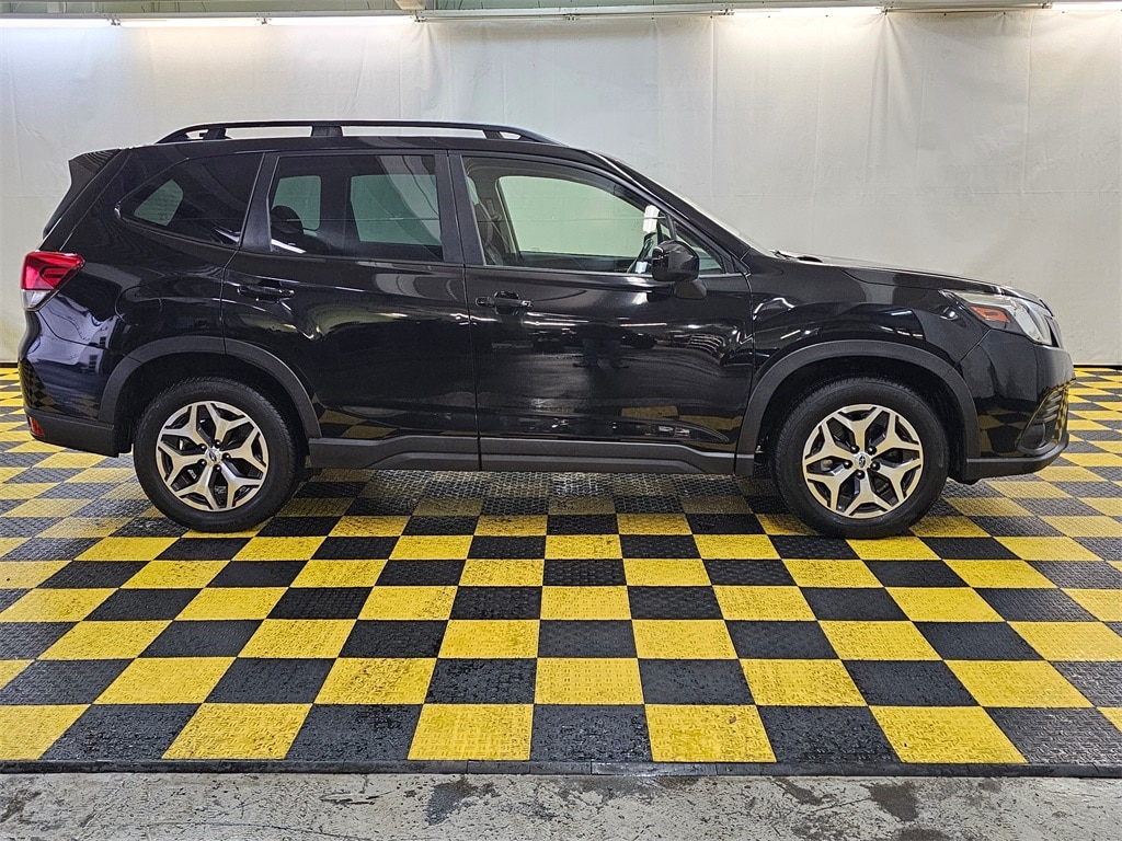 Used 2022 Subaru Forester Premium SUV