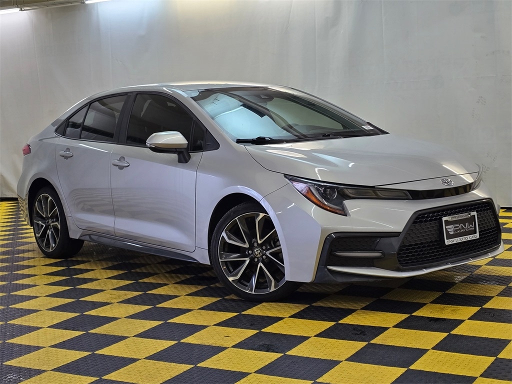 Used 2022 Toyota Corolla SE Sedan