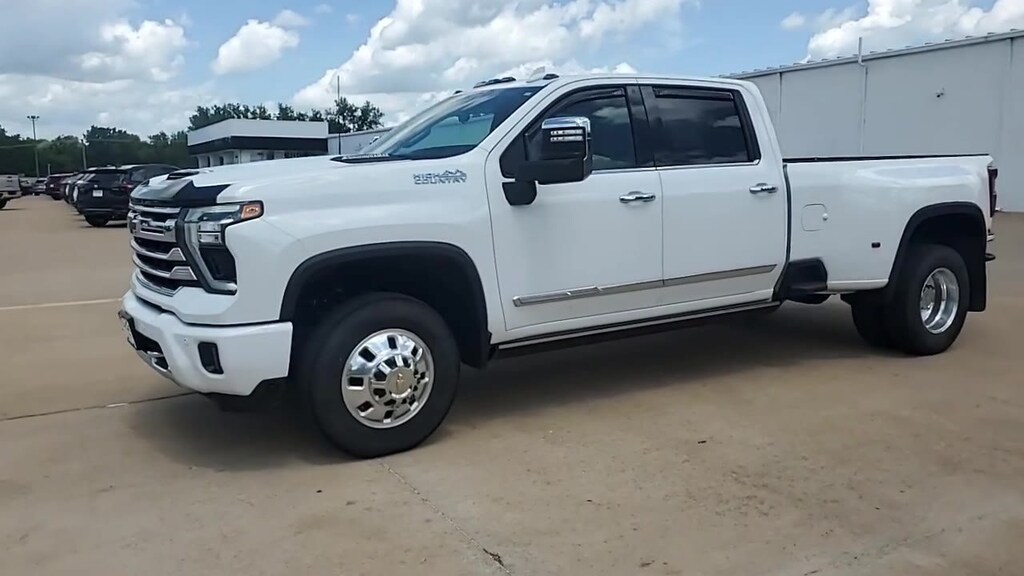 Used 2025 Chevrolet Silverado 3500 HD High Country Truck Crew Cab