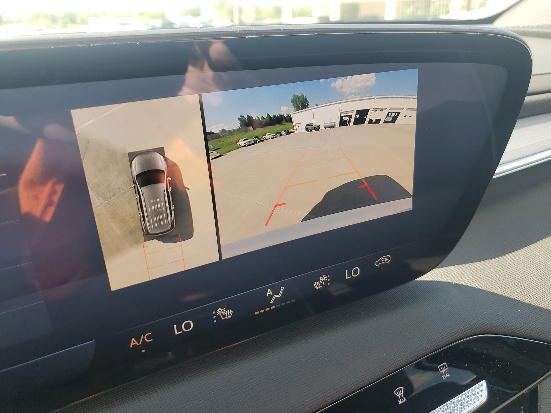 2026 Buick Enclave Preferred - Photo 23