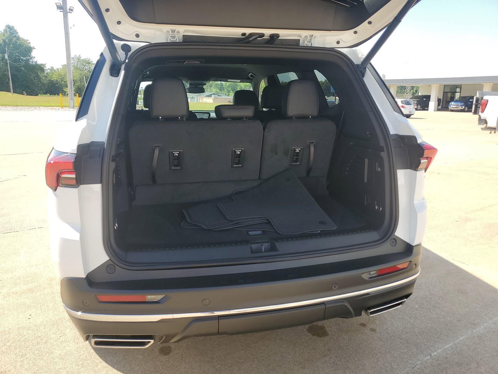 2026 Buick Enclave Preferred - Photo 32