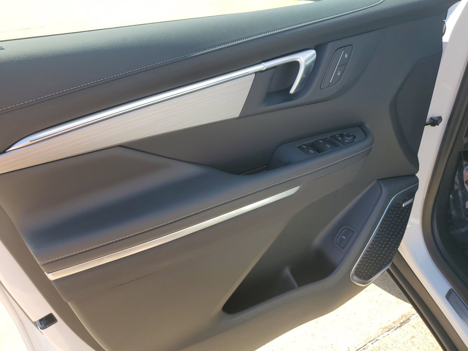 2026 Buick Enclave Preferred - Photo 29