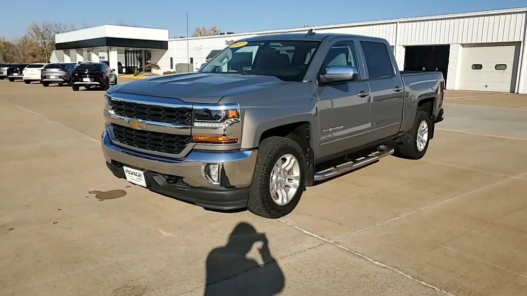 Used 2017 Chevrolet Silverado 1500 LT w/1LT Truck Crew Cab