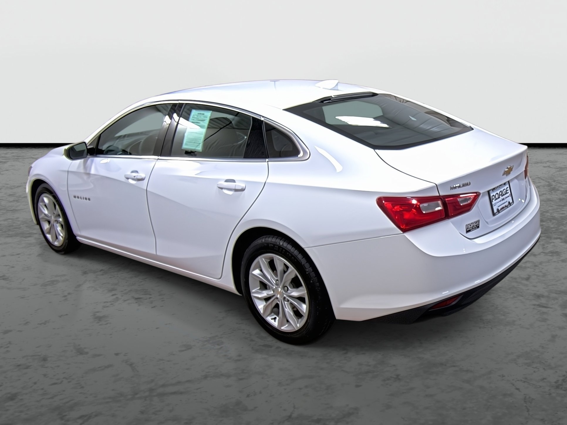 2023 Chevrolet Malibu 1LT photo 2