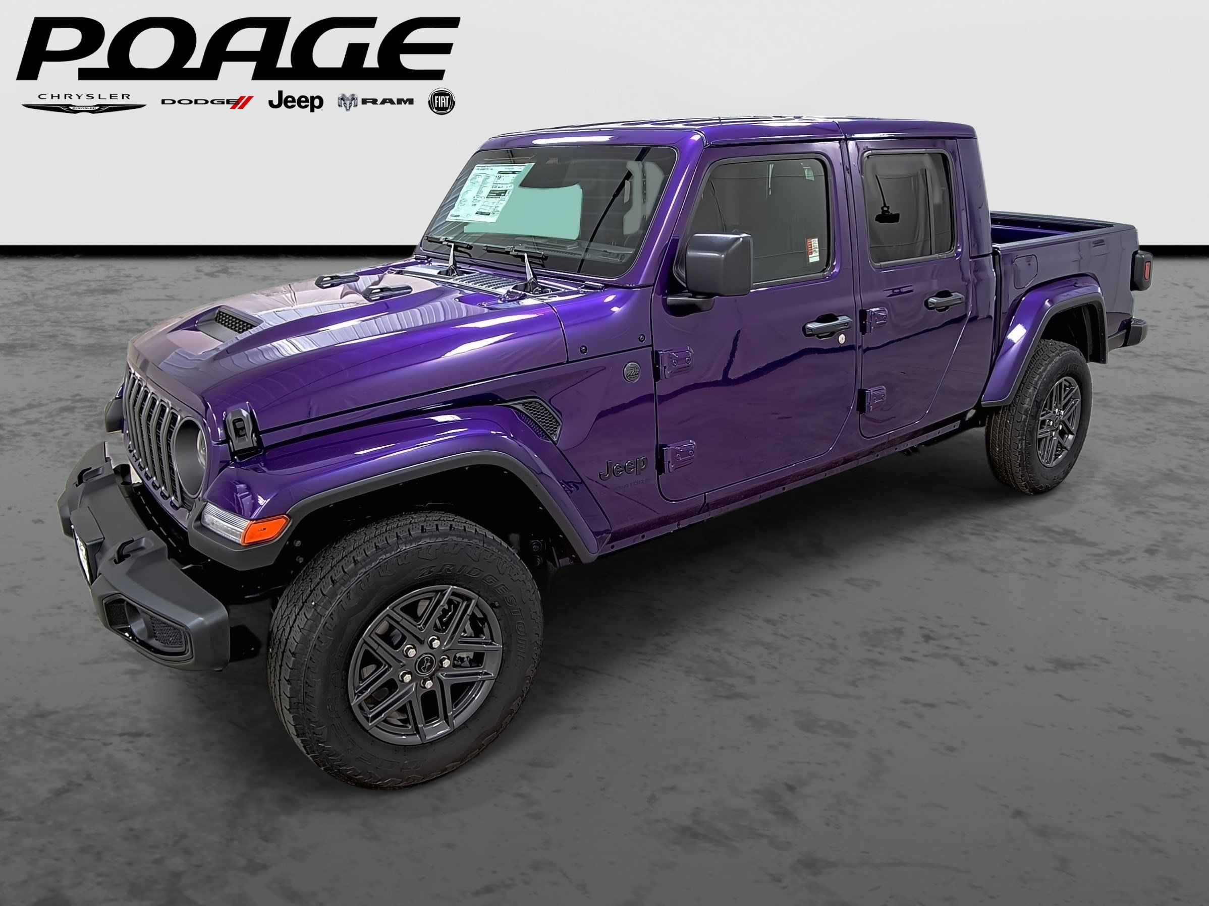2026 Jeep Gladiator Sport S Auto's photo
