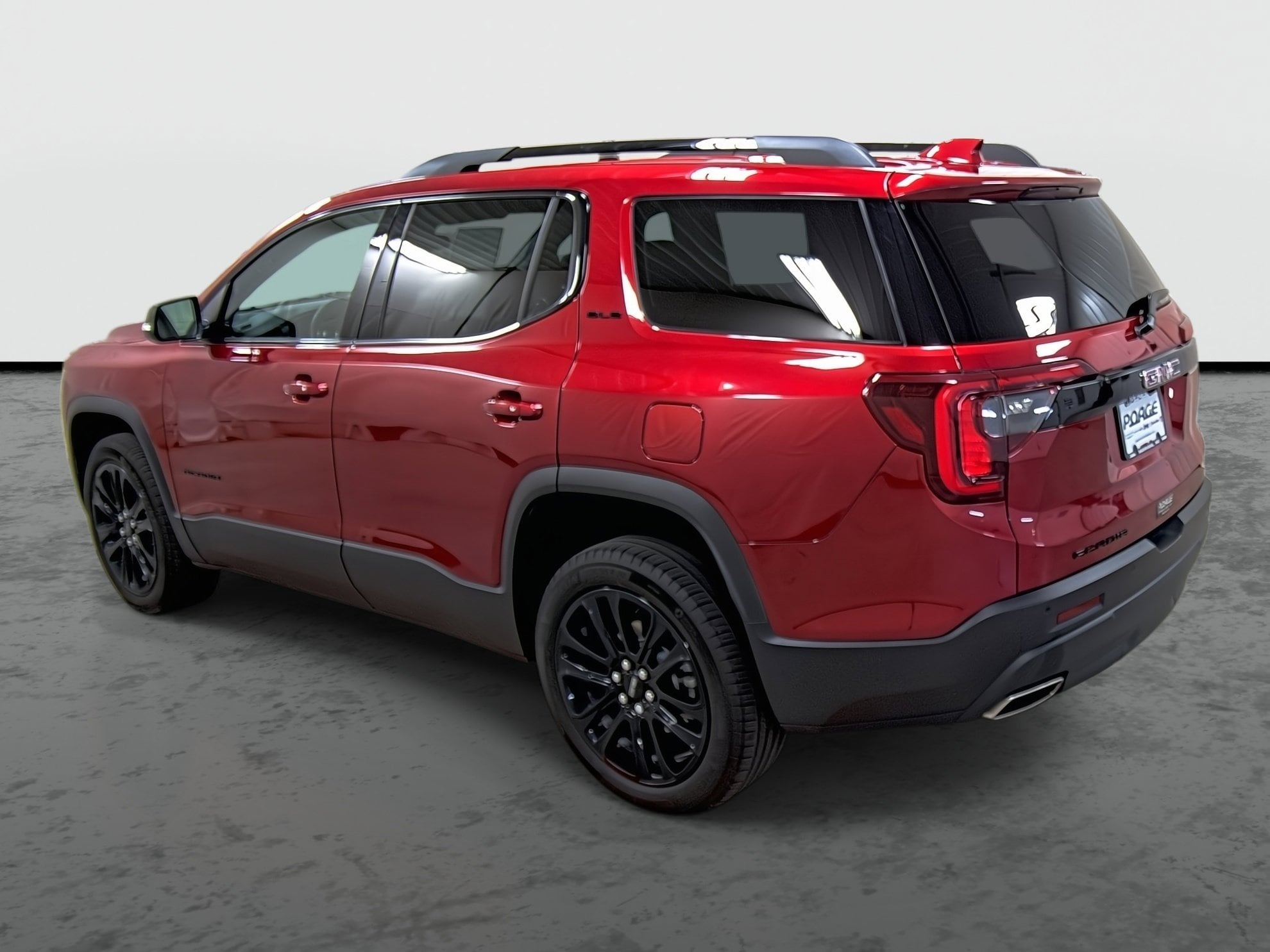 Used 2023 GMC Acadia SLE with VIN 1GKKNKL4XPZ157243 for sale in Hannibal, MO