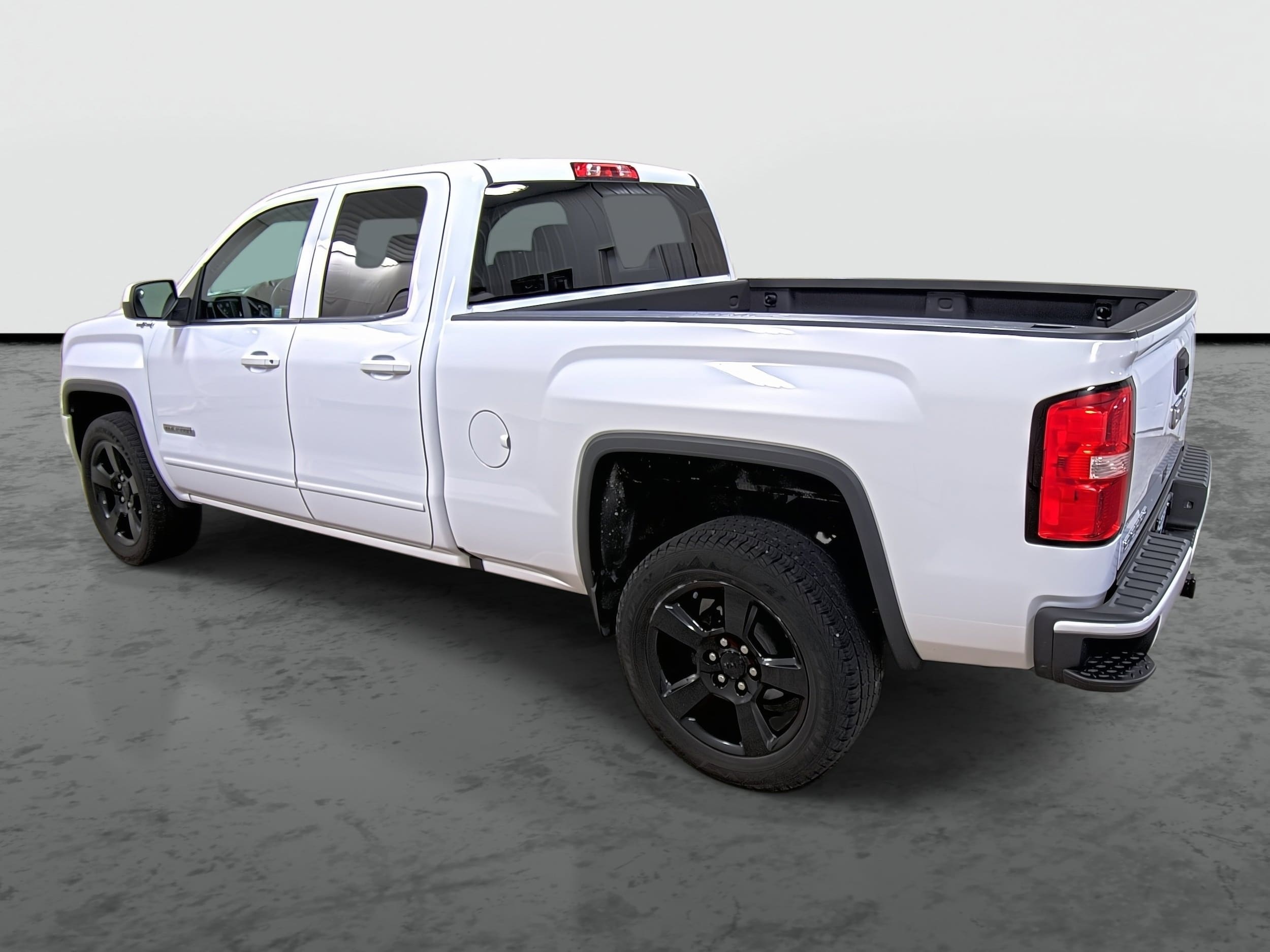 Used 2018 GMC Sierra 1500 Base with VIN 1GTV2LEH8JZ104667 for sale in Hannibal, MO