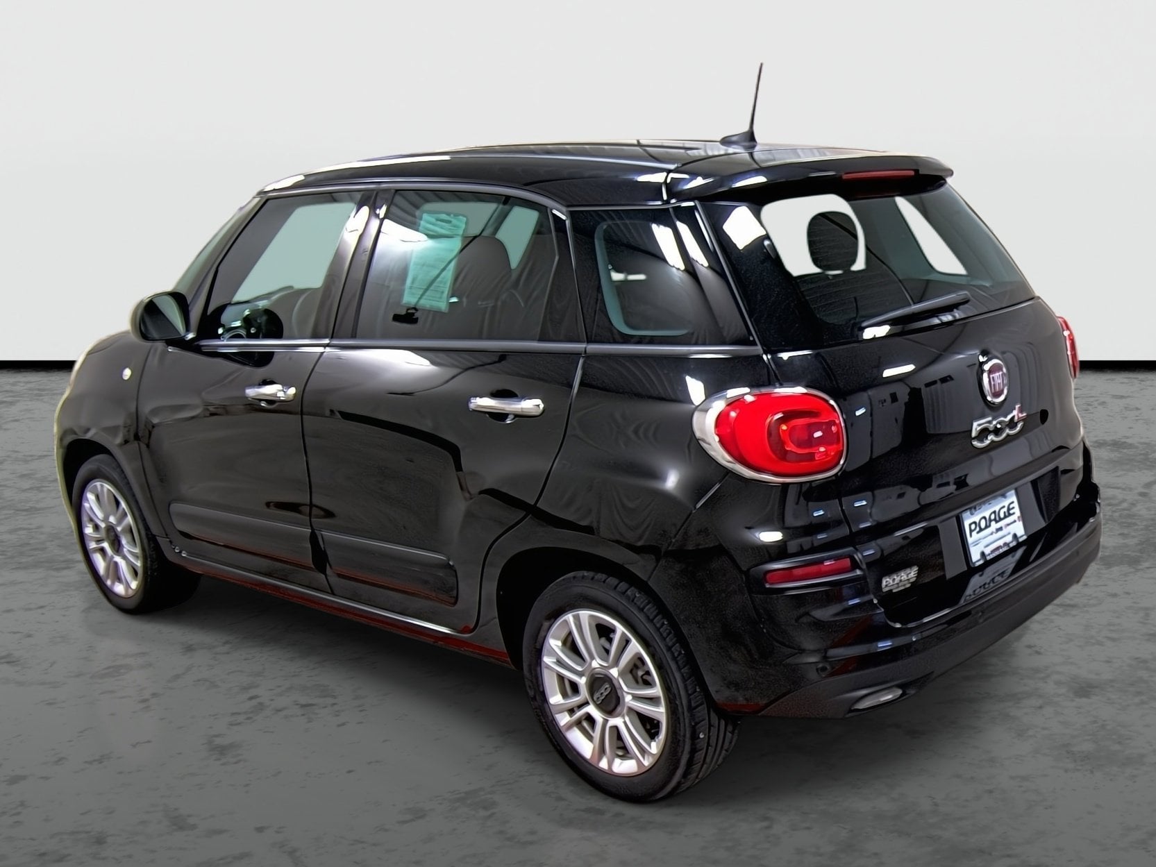 Used 2019 FIAT 500L Pop with VIN ZFBNFAAH4KZ042252 for sale in Hannibal, MO