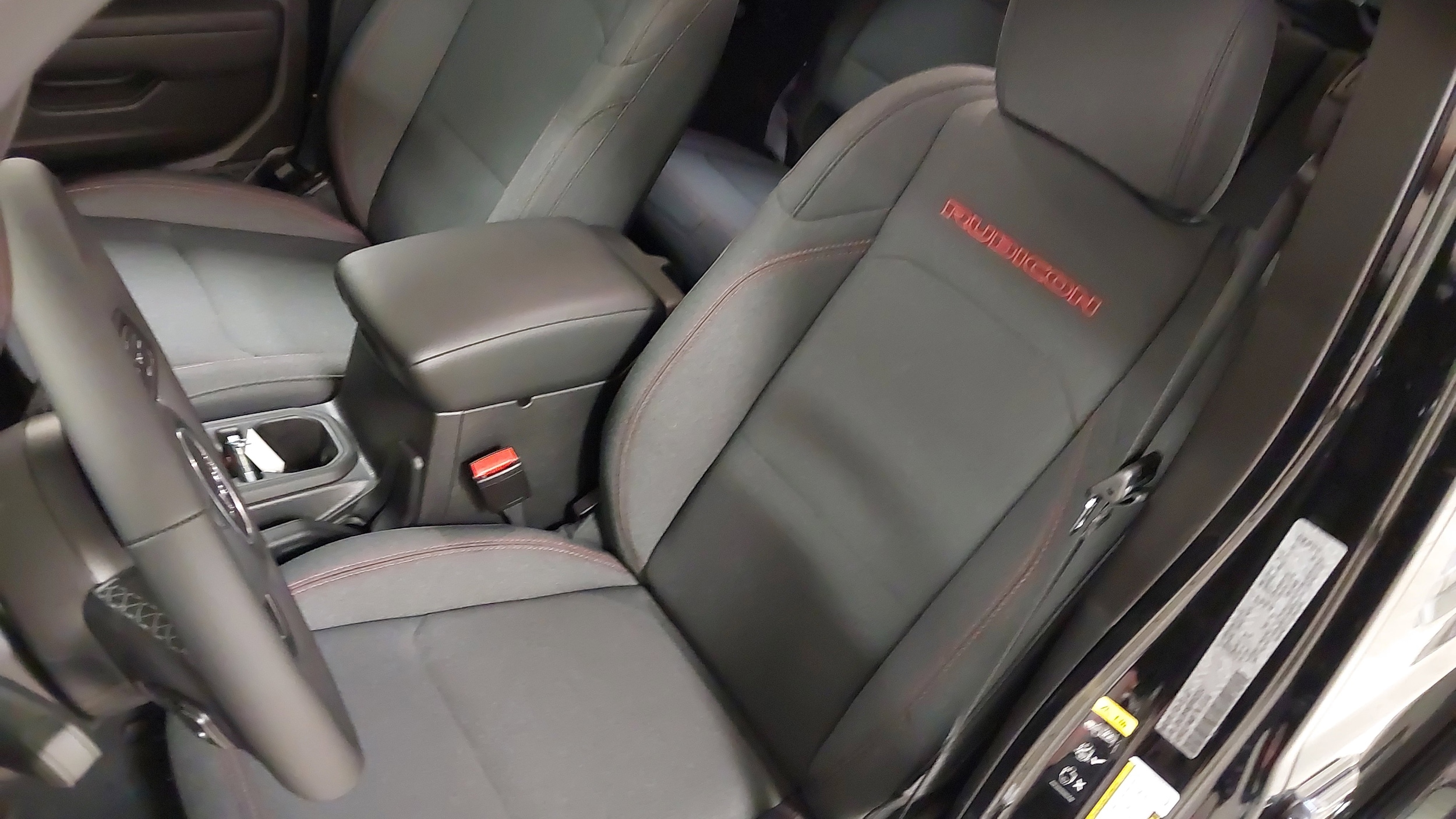 2025 Jeep Wrangler 4-Door Rubicon - Photo 22