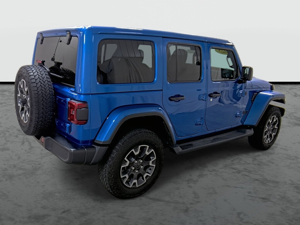 Used 2025 Jeep Wrangler Sahara SUV