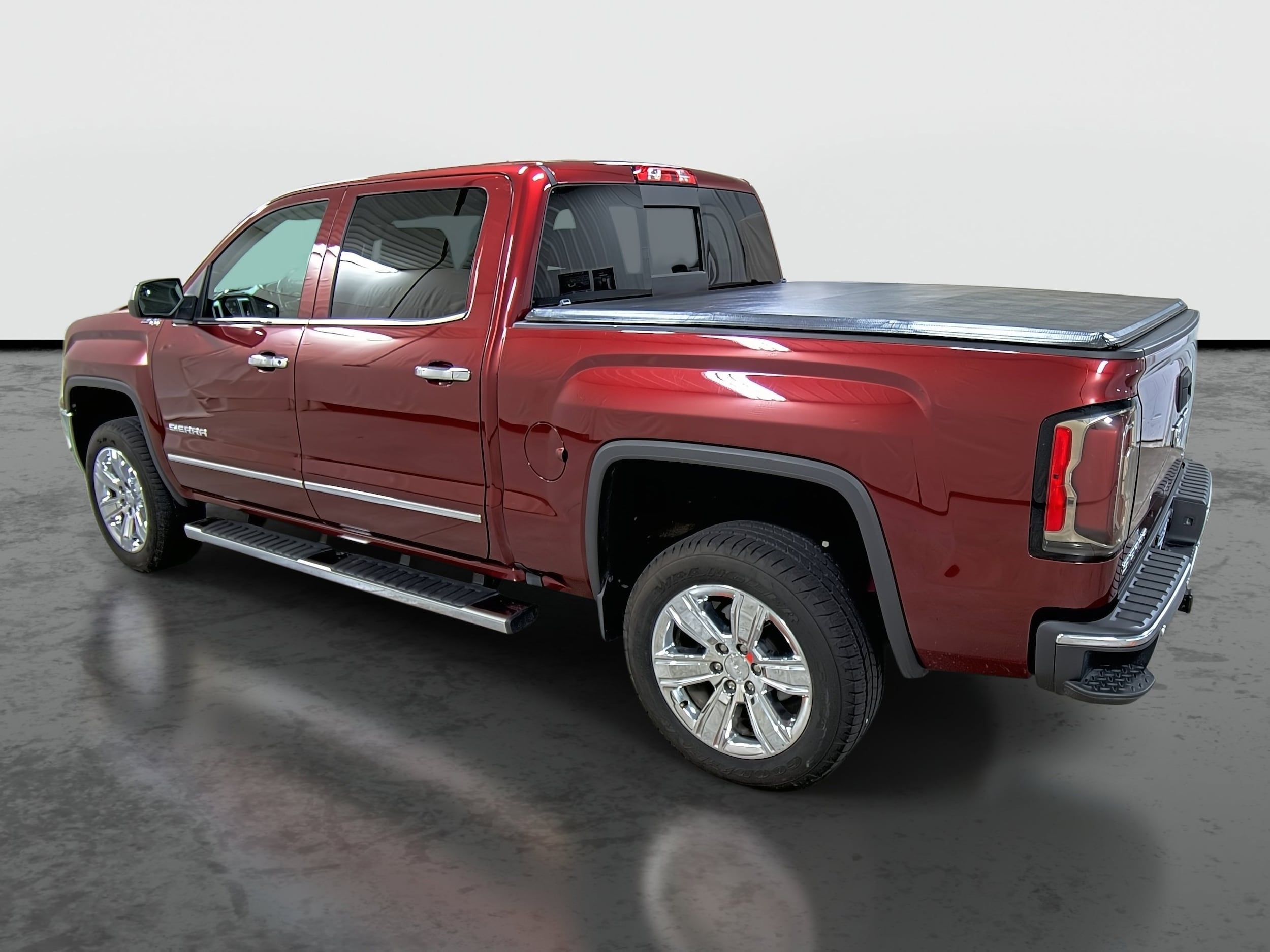 Used 2017 GMC Sierra 1500 SLT with VIN 3GTU2NEC7HG197557 for sale in Hannibal, MO