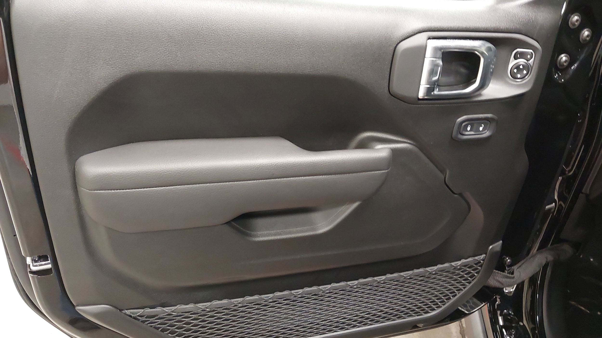 2025 Jeep Wrangler 4-Door Rubicon - Photo 24