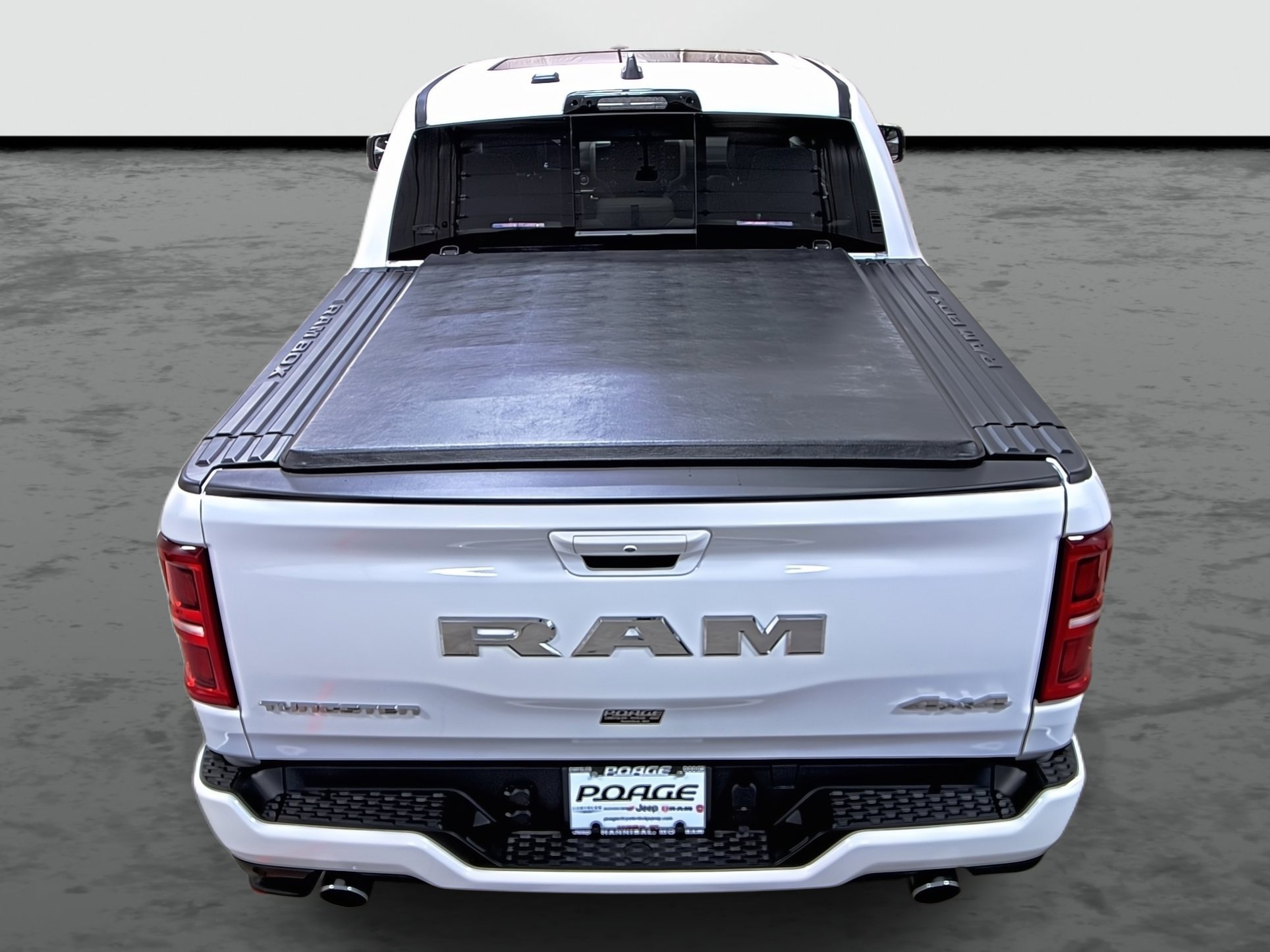 2025 Ram 1500 photo 3