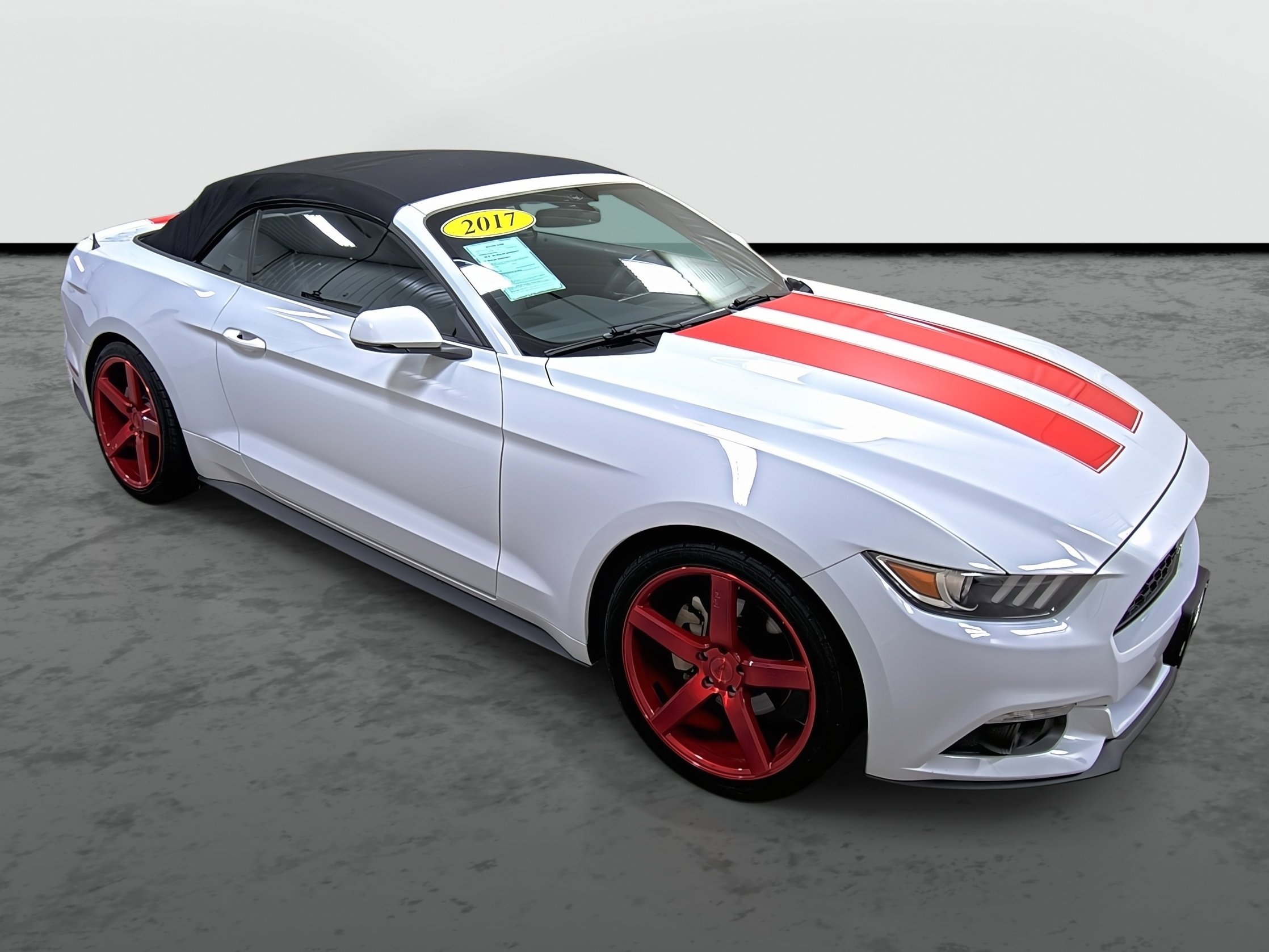 2017 Ford Mustang EcoBoost Premium Convertible photo 4