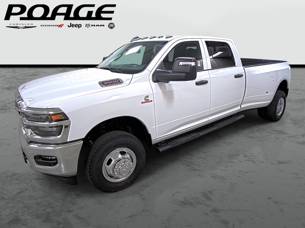 New 2026 Ram 3500 TRADESMAN CREW CAB 4X4 8' BOX Pickup