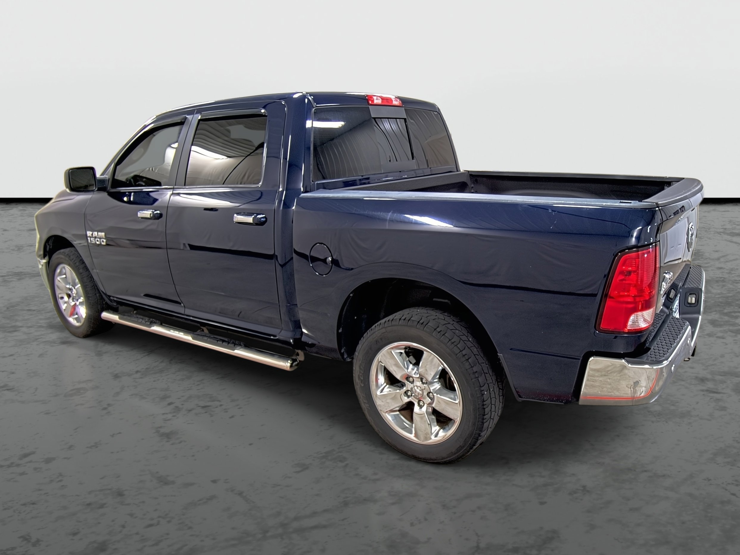 2018 Ram 1500 SLT photo 2