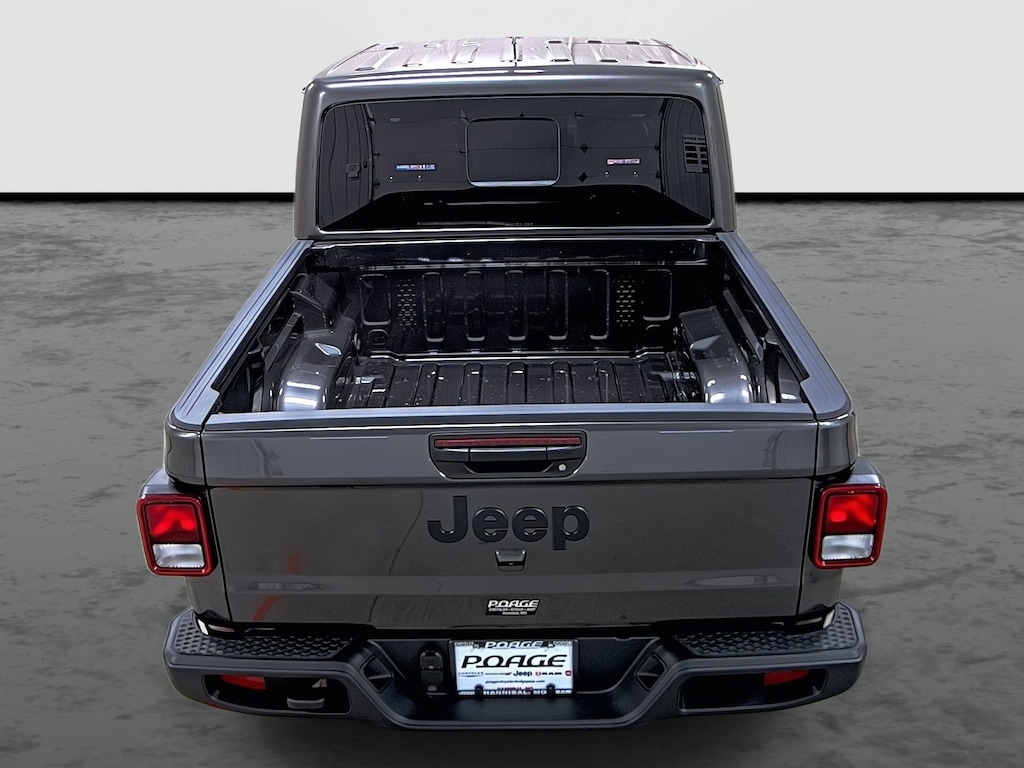 New 2026 Jeep Gladiator SPORT S 4X4 Pickup