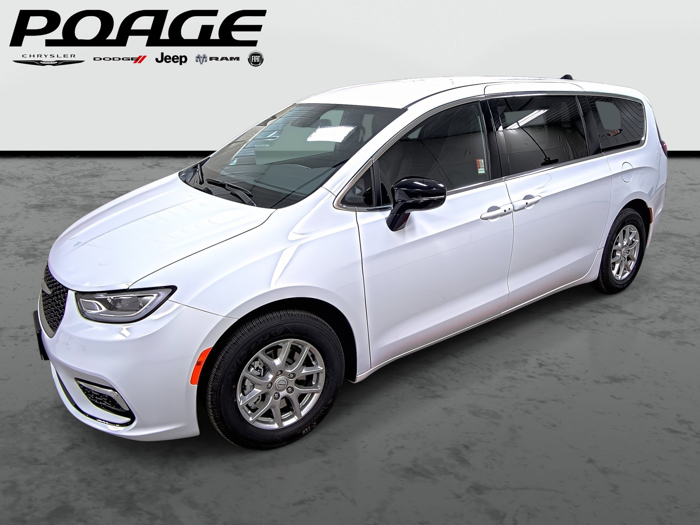 2026 Chrysler Pacifica Select's photo