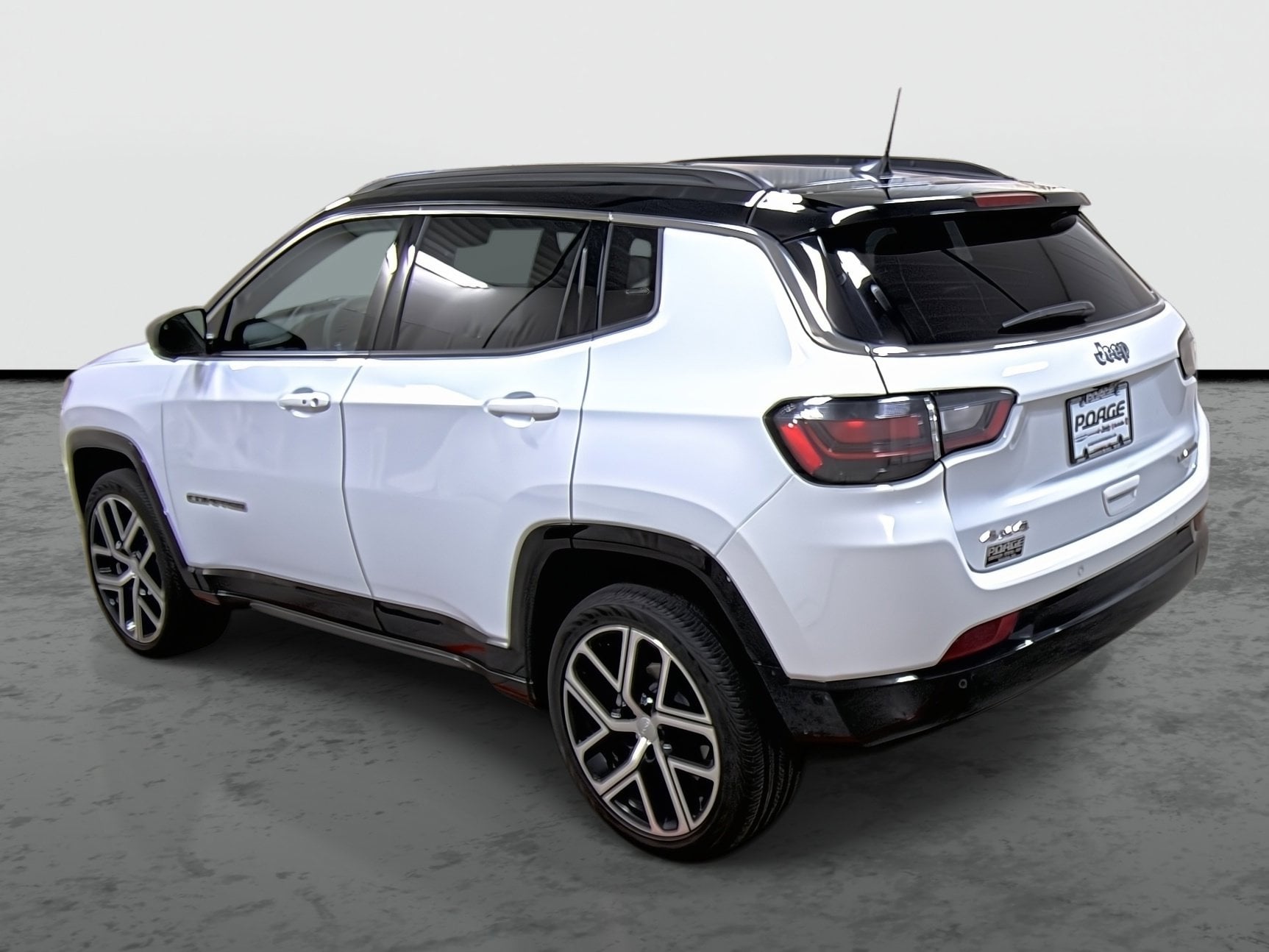 Used 2024 Jeep Compass Limited with VIN 3C4NJDCN2RT100151 for sale in Hannibal, MO