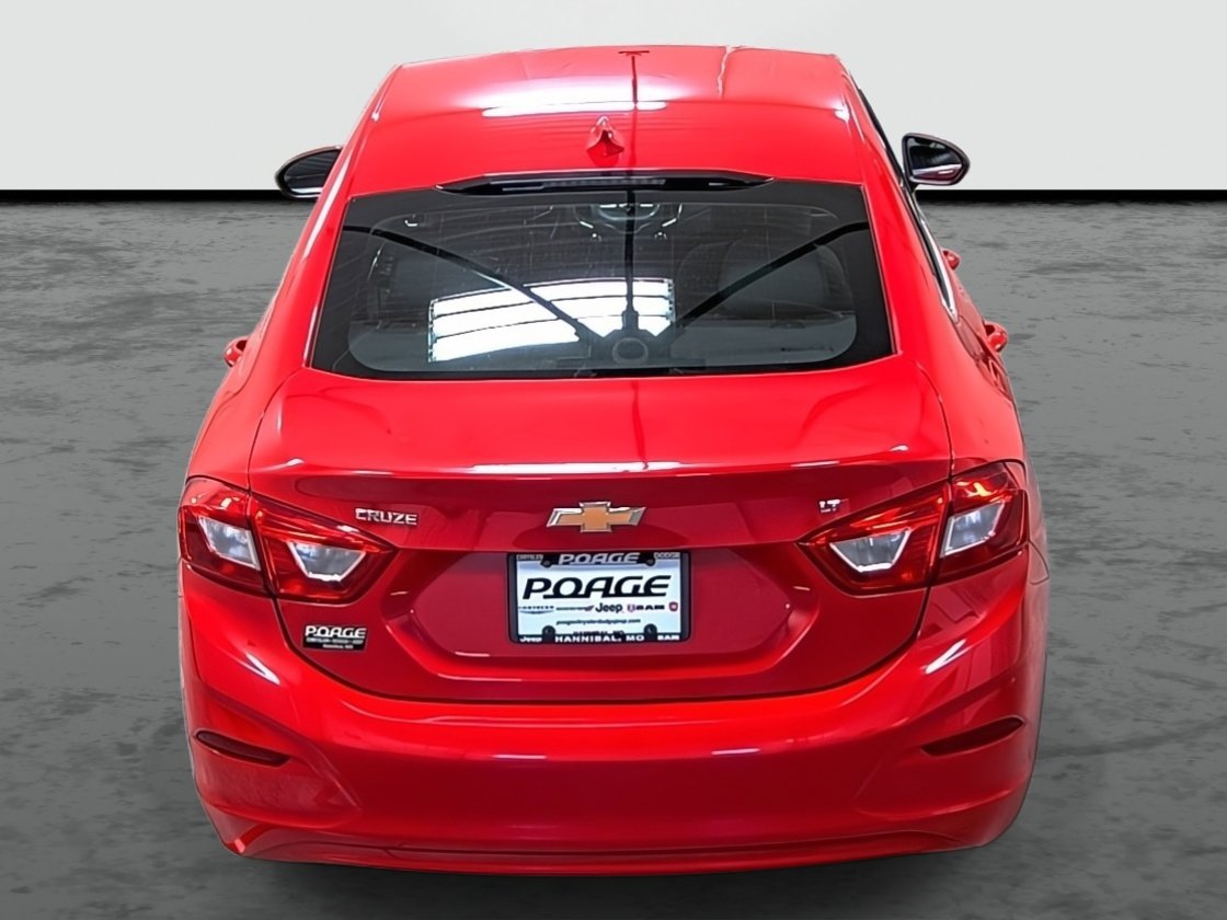 2016 Chevrolet Cruze LT photo 3