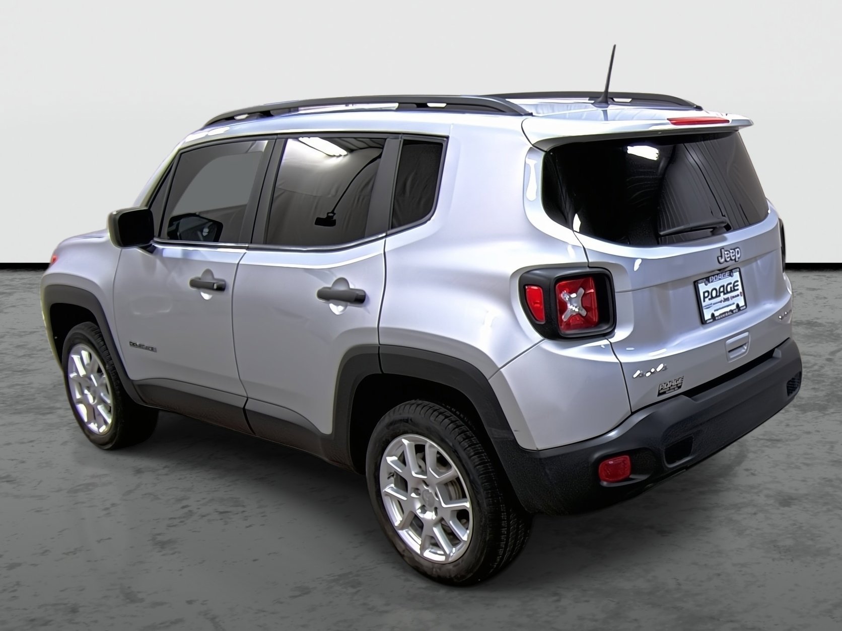 2019 Jeep Renegade Sport photo 2