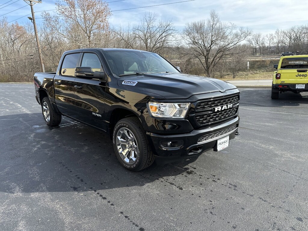 New 2024 Ram 1500 BIG HORN CREW CAB 4X4 5'7 BOX For Sale in Hannibal