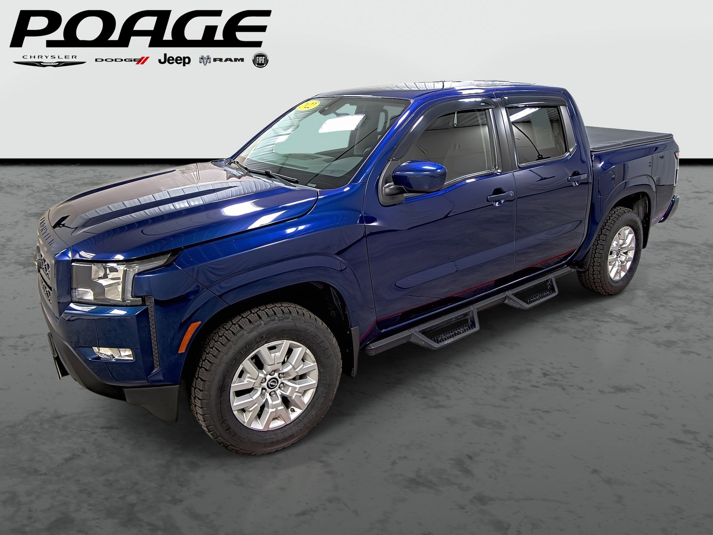 2022 Nissan Frontier SV Crew Cab 4X4 SWB's photo