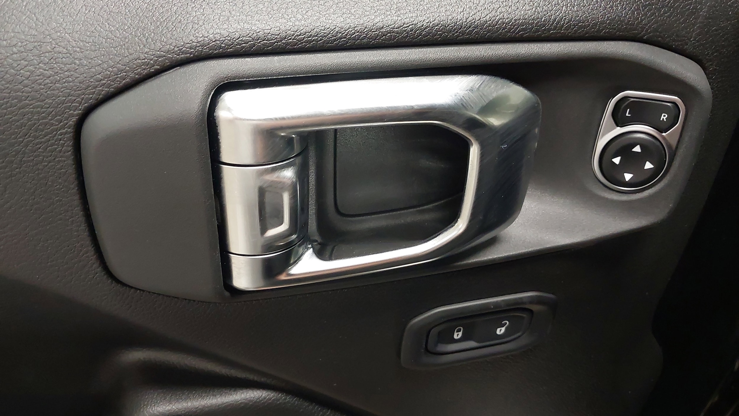 2025 Jeep Wrangler 4-Door Rubicon - Photo 25