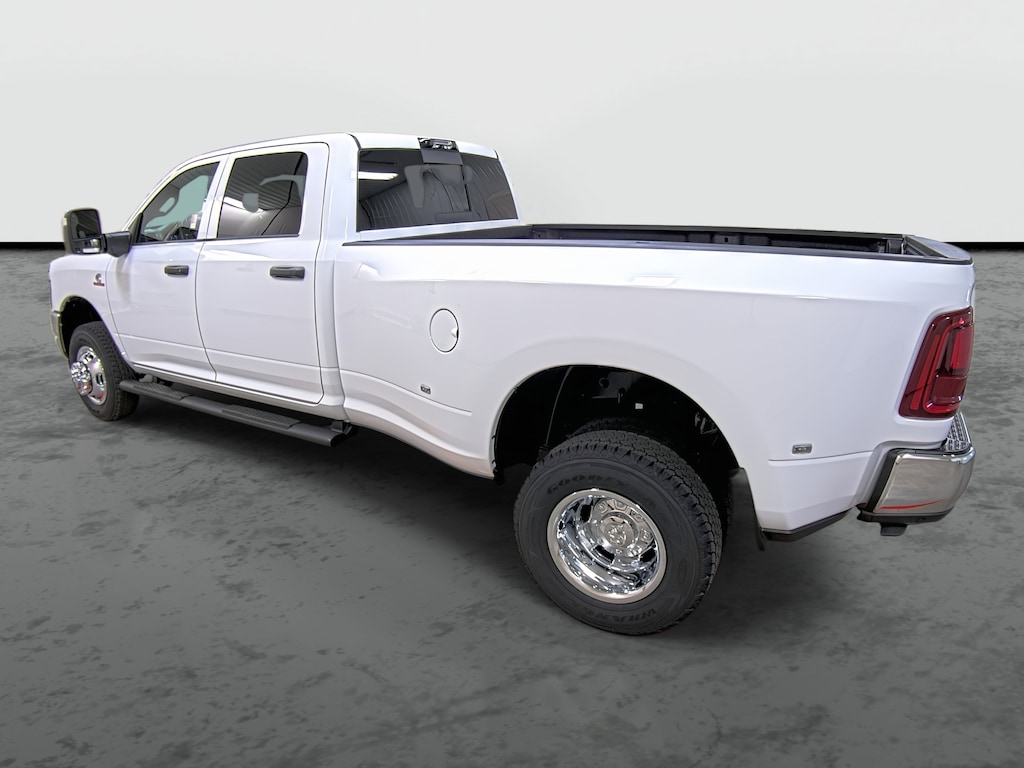 New 2026 Ram 3500 TRADESMAN CREW CAB 4X4 8' BOX Pickup