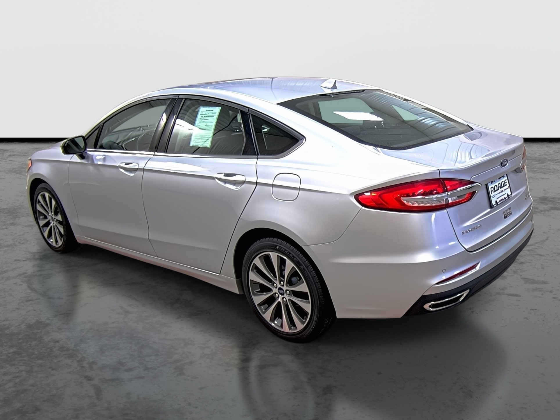 Used 2019 Ford Fusion SE with VIN 3FA6P0T92KR253653 for sale in Hannibal, MO