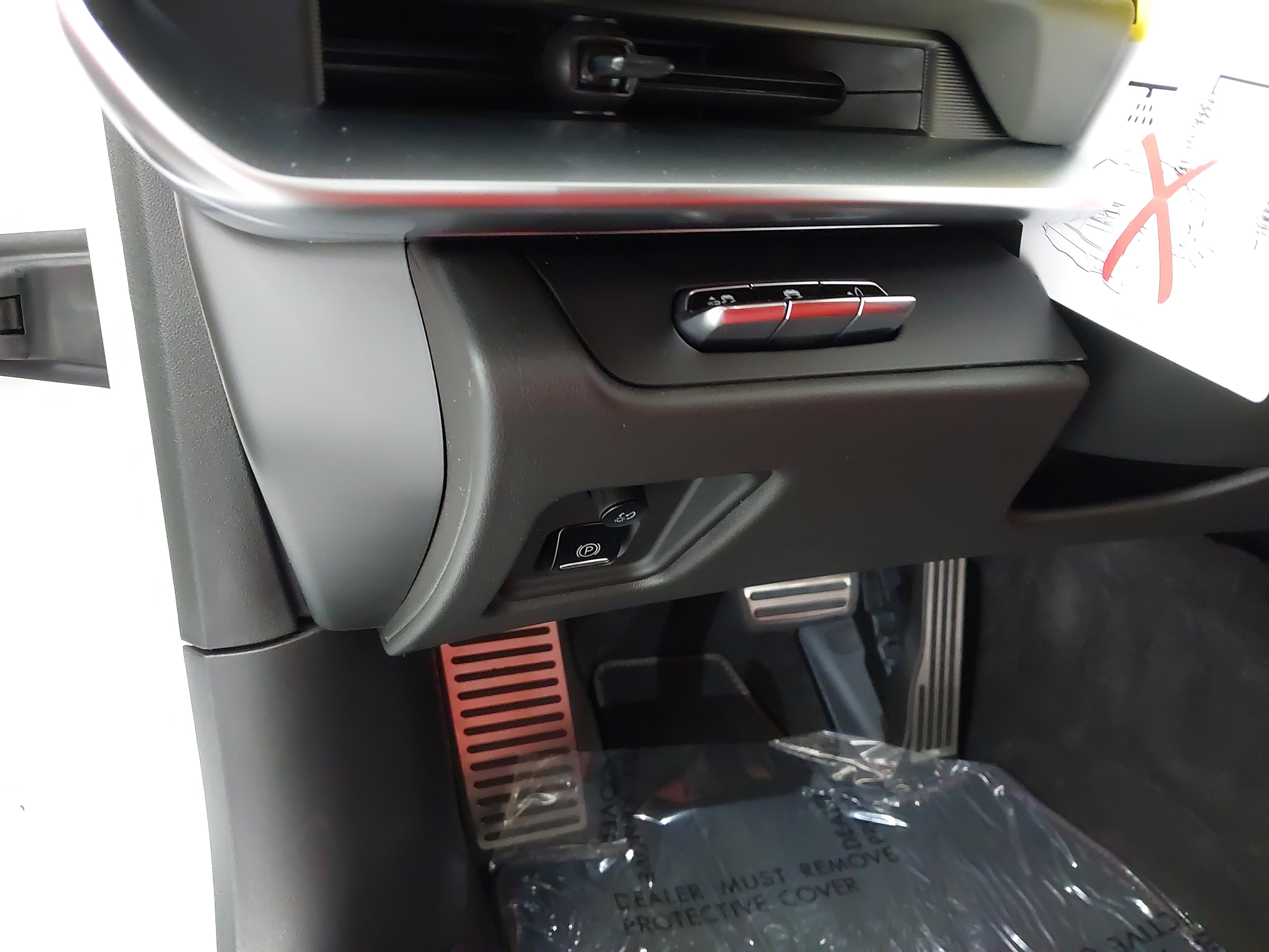 2027 Chevrolet Corvette 2LT - Photo 23